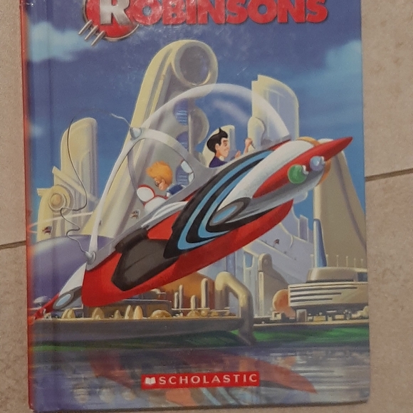 Books - Picture 3 of 7